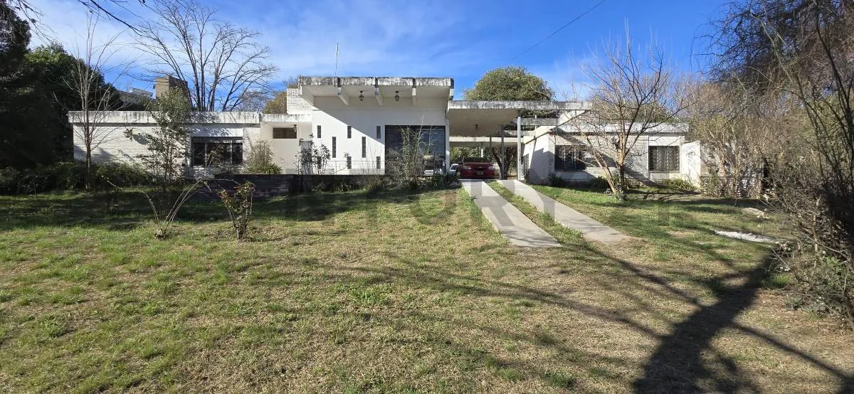 Casa + Dpto + Anexo | 3.965 m² de terreno | Pan de Azúcar, Cosquín | Pileta y as...