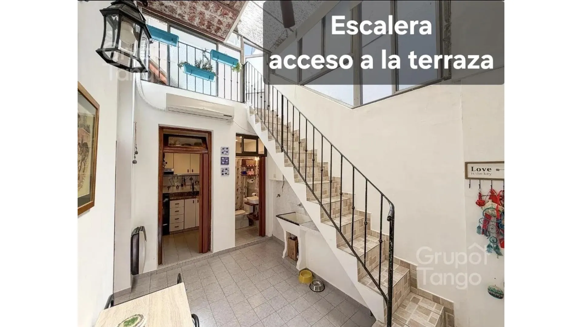 Venta de Ph Reciclado con Quincho y Parrilla en Boedo