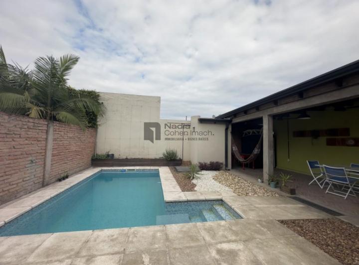 Casa · 88m² · 8 Ambientes · 2 Cocheras
