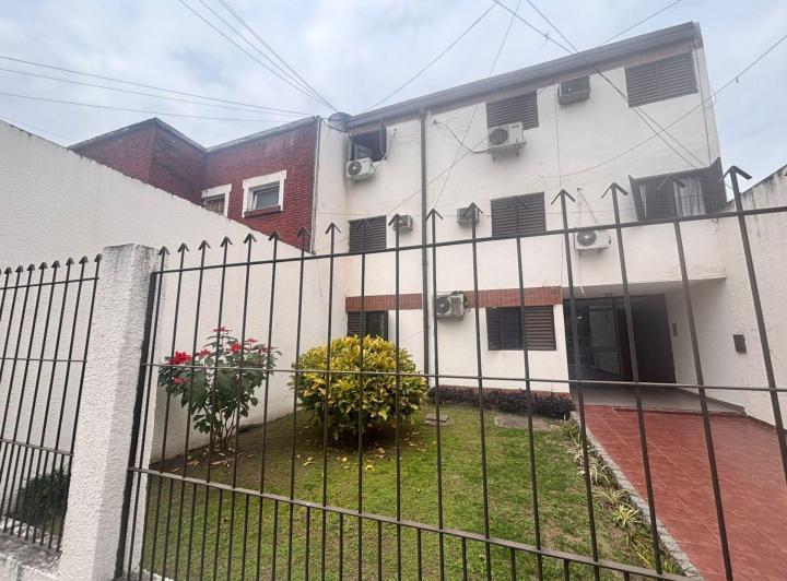 Departamento · 93794m² · 5 Ambientes