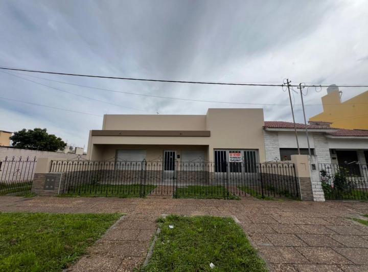 Casa · 133m² · 4 Ambientes · 1 Cochera