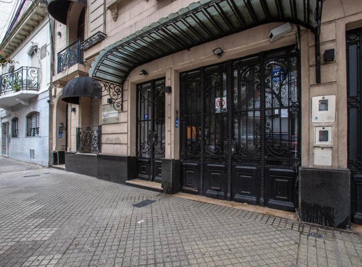 Casa · 244m² · 6 Ambientes · 1 Cochera