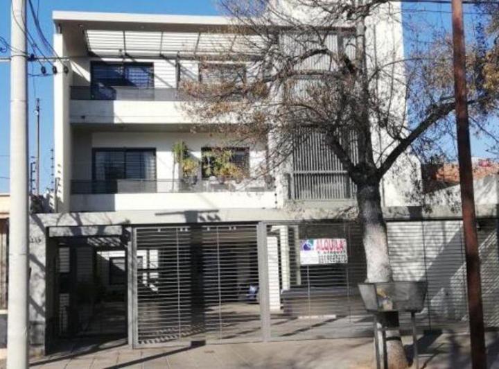 Departamento · 45m² · 4 Ambientes · 1 Cochera