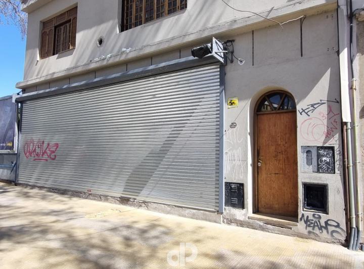 Local comercial · 550m²