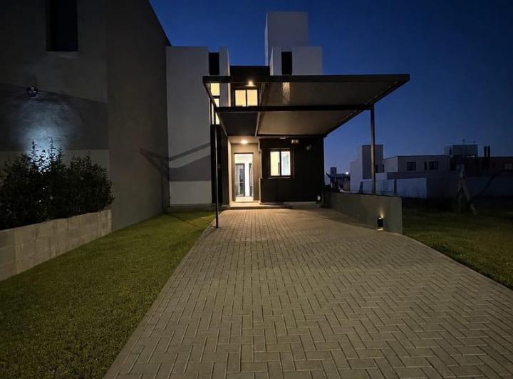 Departamento · 180m² · 2 Ambientes