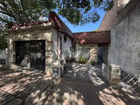 Casa en Venta en Rafael Calzada, Partido de Almirante Brown