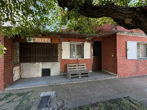 Casa en Venta en Barrio Parque., Bernal