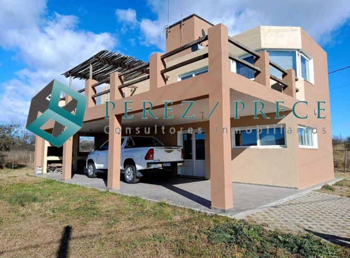 Casa · 130m² · 4 Ambientes · 1 Cochera