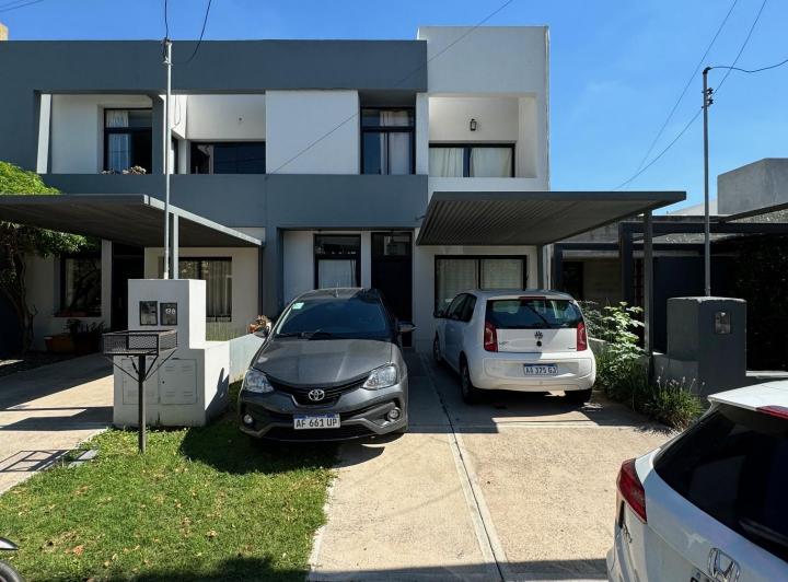 PH · 166m² · 5 Ambientes · 1 Cochera