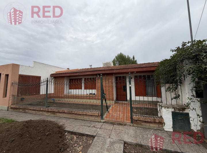 Casa · 350m² · 5 Ambientes