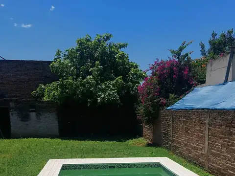 Casa en Venta en Billinghurst, General San Martin