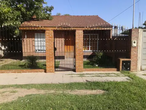 Casa en Venta en Longchamps, Partido de Almirante Brown