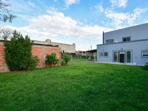 Casa en Venta en Melchor Romero, Partido de La Plata