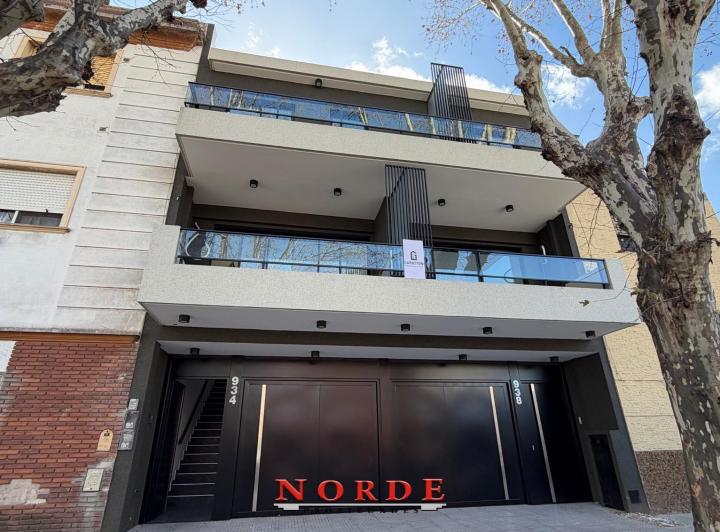 PH · 156m² · 4 Ambientes · 2 Cocheras