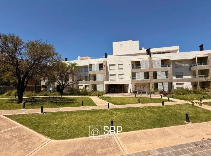 Departamento · 85m² · 4 Ambientes · 1 Cochera