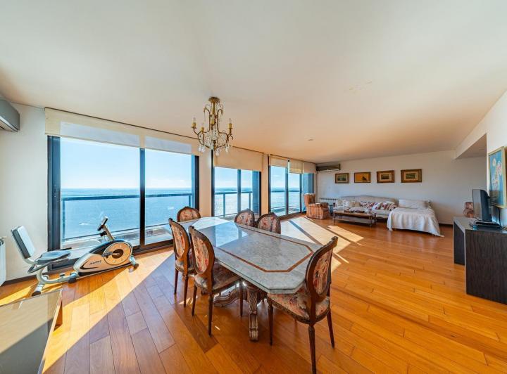 Departamento · 196m² · 5 Ambientes · 2 Cocheras