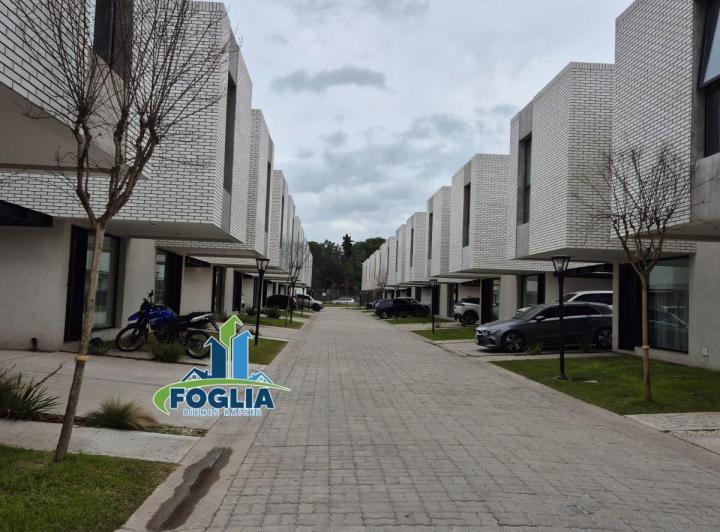 Departamento · 200m² · 4 Ambientes · 2 Cocheras