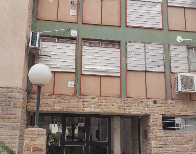 Departamento · 80m² · 5 Ambientes · 1 Cochera