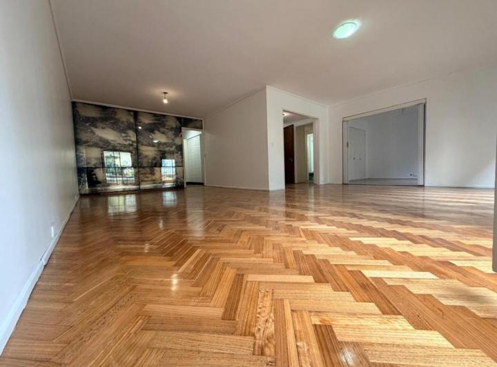 Departamento · 140m² · 5 Ambientes
