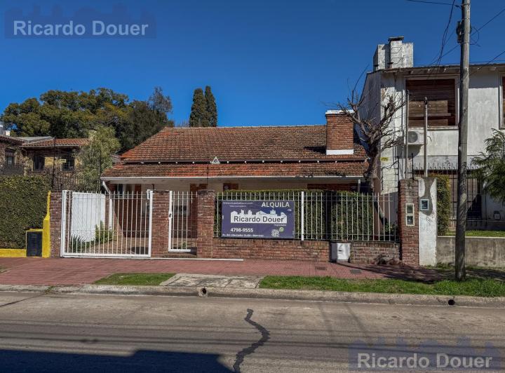 Casa · 170m² · 2 Dormitorios · 1 Cochera