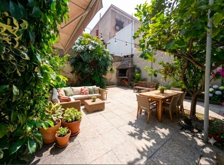Casa · 260m² · 4 Ambientes · 1 Cochera