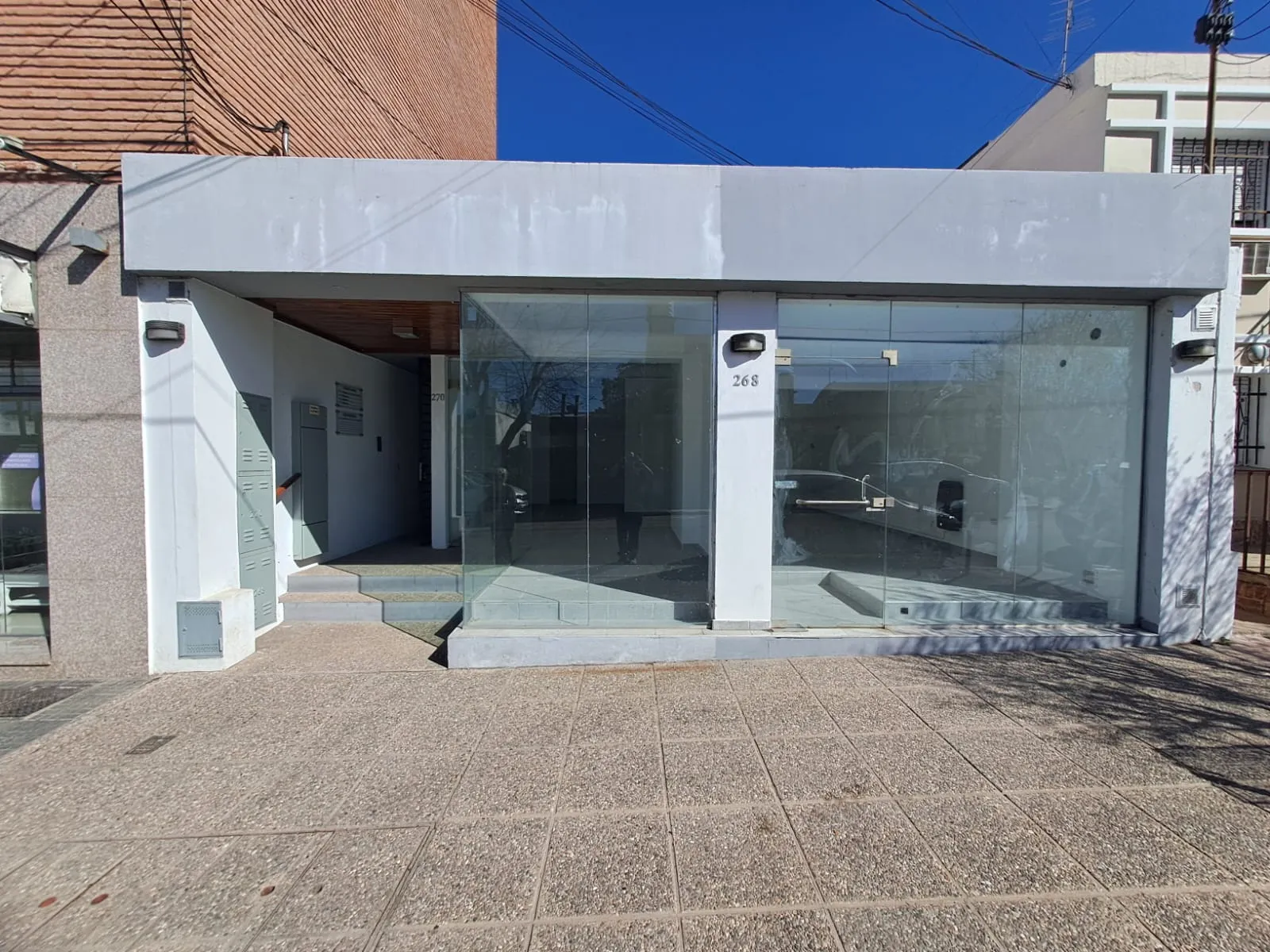 Venta Edificio Comercial locales Alta Gracia gran ubicación comercial. ideal inversores Empresas posibilidad 7 alquileres.
