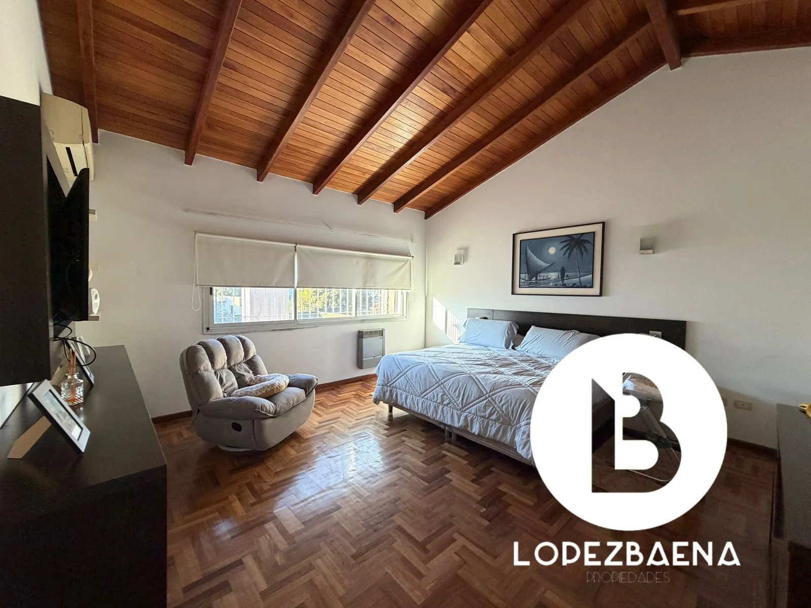 VENDO Casa en Tejas ll - Zona Sur 3 dorm 3 baños-Córdoba