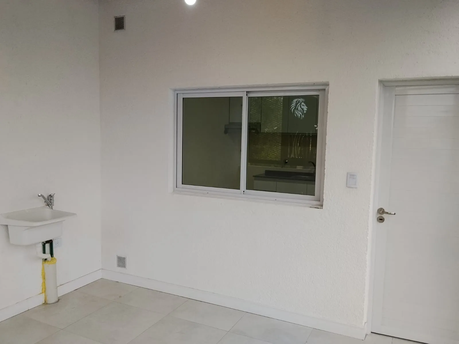 BARRIO ESTACION FLORES, SE ALQUILA DEPARTAMENTO NUEVO A ESTRENAR EN PLANTA ALTA