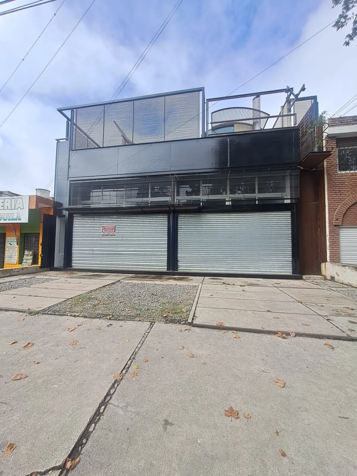 Local en alquiler ARMADA ARGENTINA 600. 250M2 LIBRES. Bº Parque Horizonte