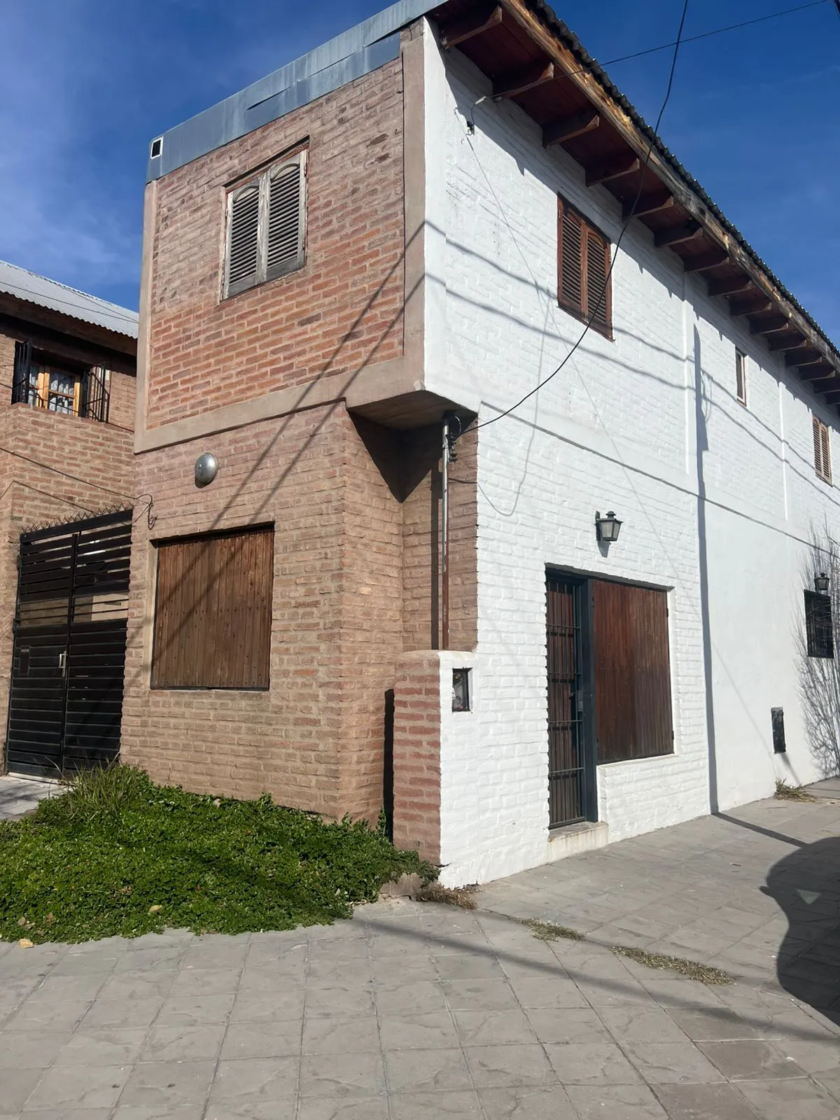ALQUILO DUPLEX EN BARRIO RESIDENCIAL VELEZ SARSFIEL