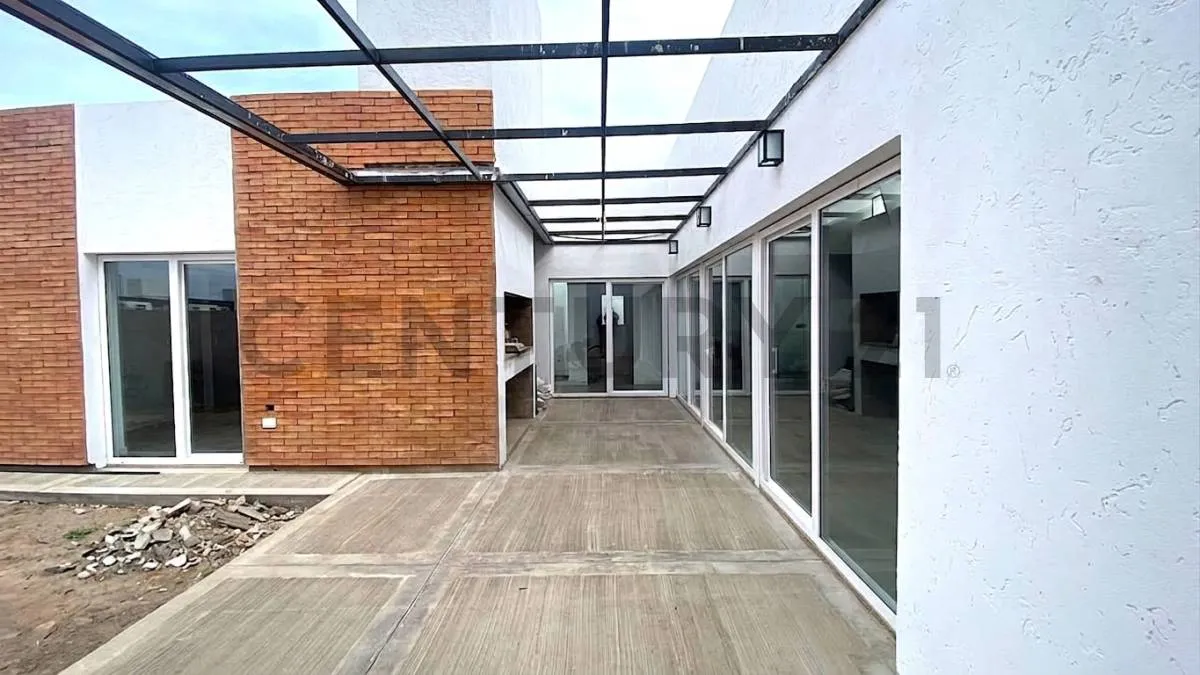 Casa unica en DOCTA Boulevard 2 | Todo en planta baja 3 Dorm. | Sobre lote de 36...