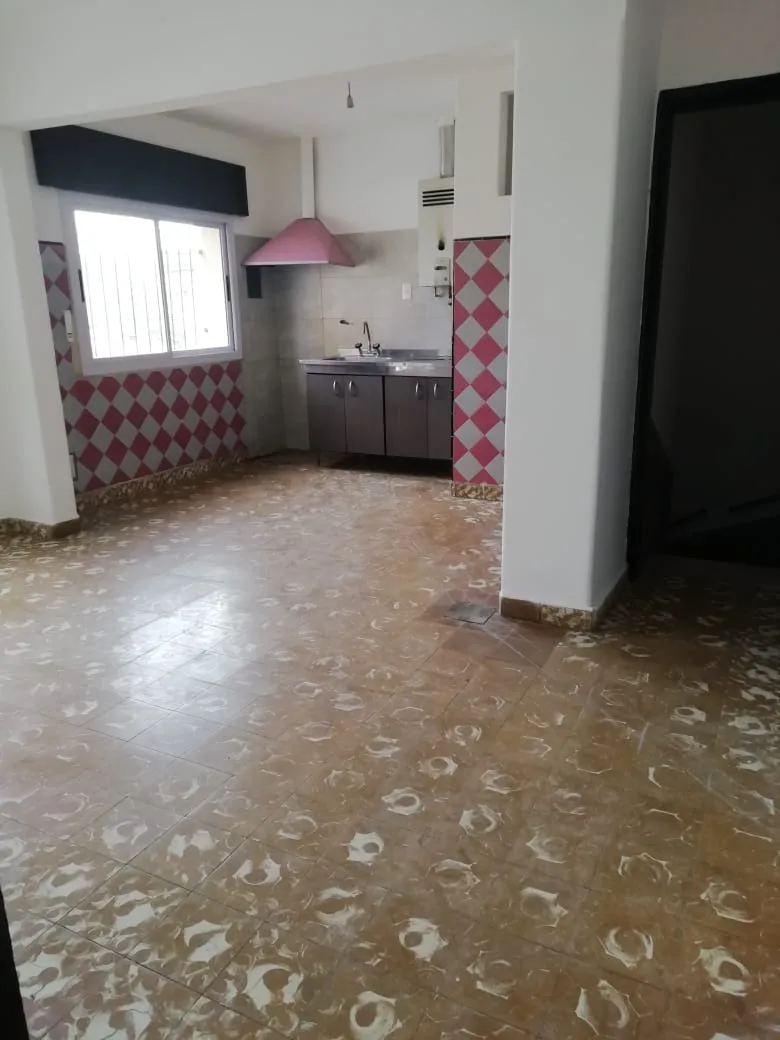 DEPARTAMENTO EN ALQUILER EN HUMBERTO PRIMERO 2094 B ALBERDI