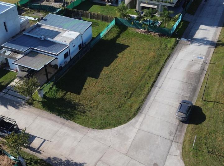 Terreno · 358m²