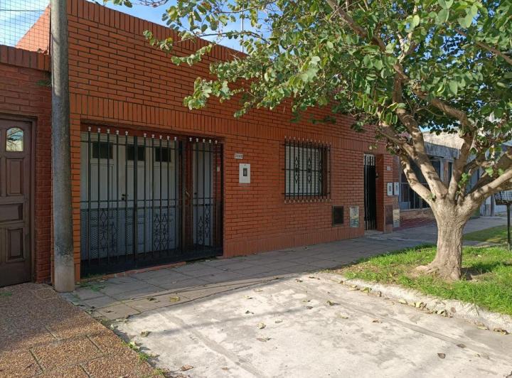 Casa · 101m² · 4 Ambientes · 1 Cochera