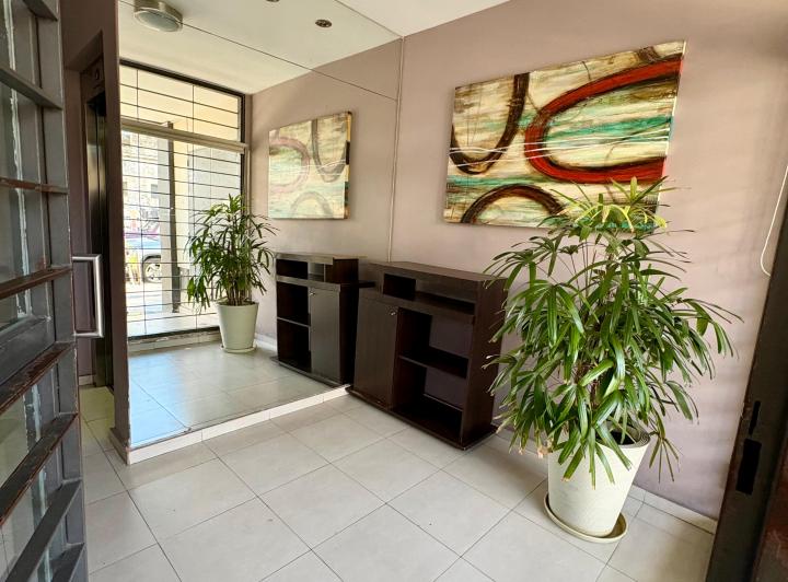 Departamento · 80m² · 2 Ambientes · 1 Cochera