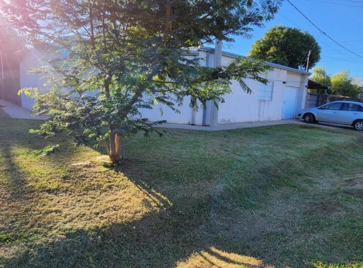Casa · 128m² · 2 Dormitorios · 2 Cocheras