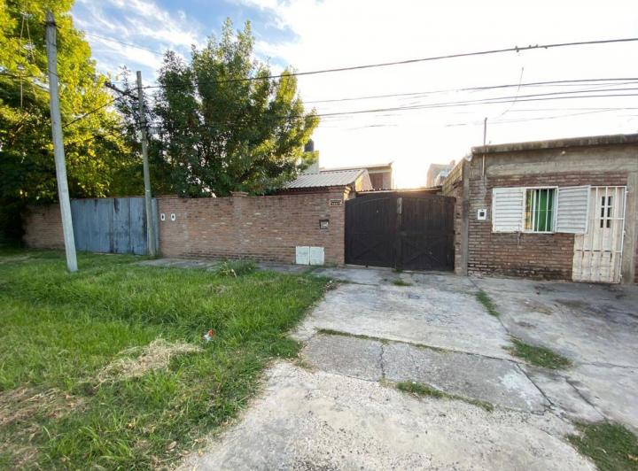 Casa · 200m² · 10 Ambientes · 1 Cochera