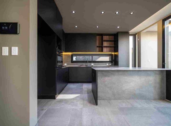Casa · 174m² · 5 Ambientes · 2 Cocheras