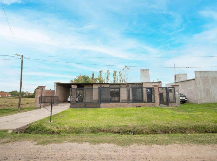 Casa · 94m² · 3 Ambientes · 1 Cochera