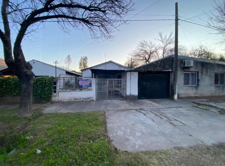 Casa · 102m² · 7 Ambientes · 1 Cochera