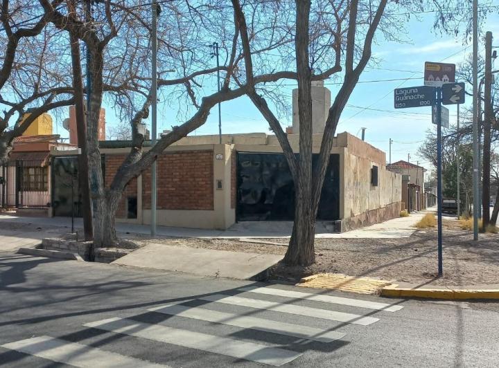 Casa · 112m² · 3 Dormitorios · 2 Cocheras