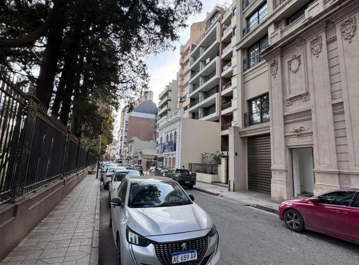 Departamento · 350m² · 6 Ambientes