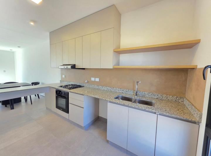 Casa · 95m² · 3 Ambientes · 2 Cocheras