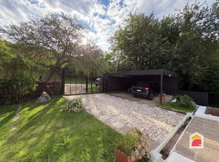 Casa · 110m² · 4 Ambientes · 2 Cocheras