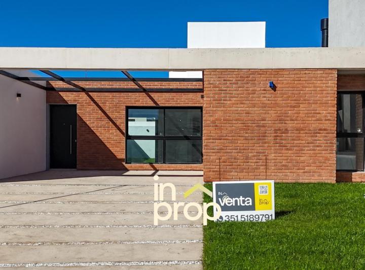 Casa · 100m² · 4 Ambientes · 2 Cocheras