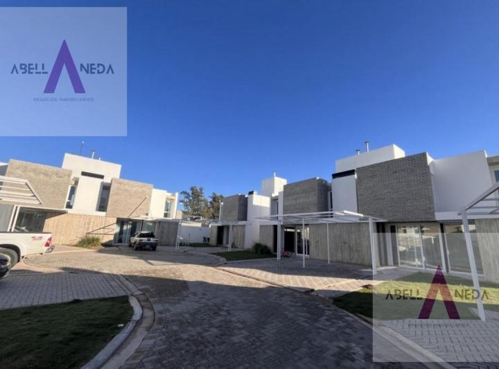 Casa · 80m² · 4 Ambientes · 1 Cochera
