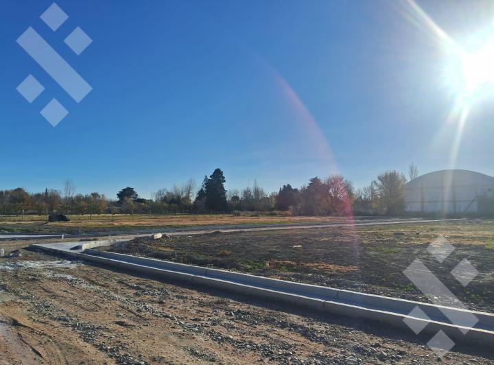 Terreno · 300m²