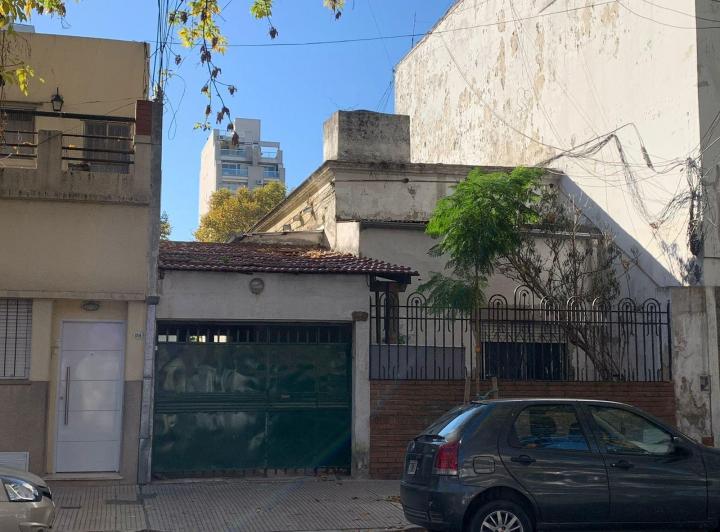 Terreno · 719m²
