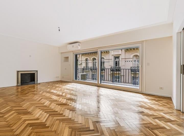 Departamento · 225m² · 4 Ambientes · 1 Cochera