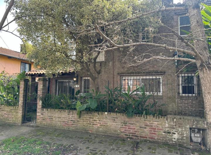 Casa · 180m² · 4 Ambientes